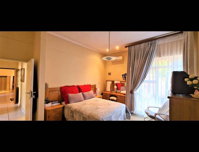 3 BEDROOM HOUSE FOR SALE IN THREE RIVERS EAST